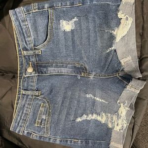 I putting my summer Jean shorts on here I have also dropped my price